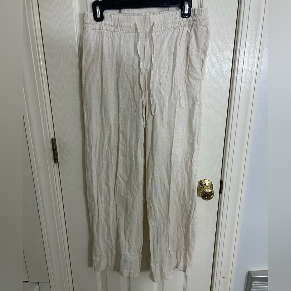 Old Navy Women's Cream Straight Leg Pants